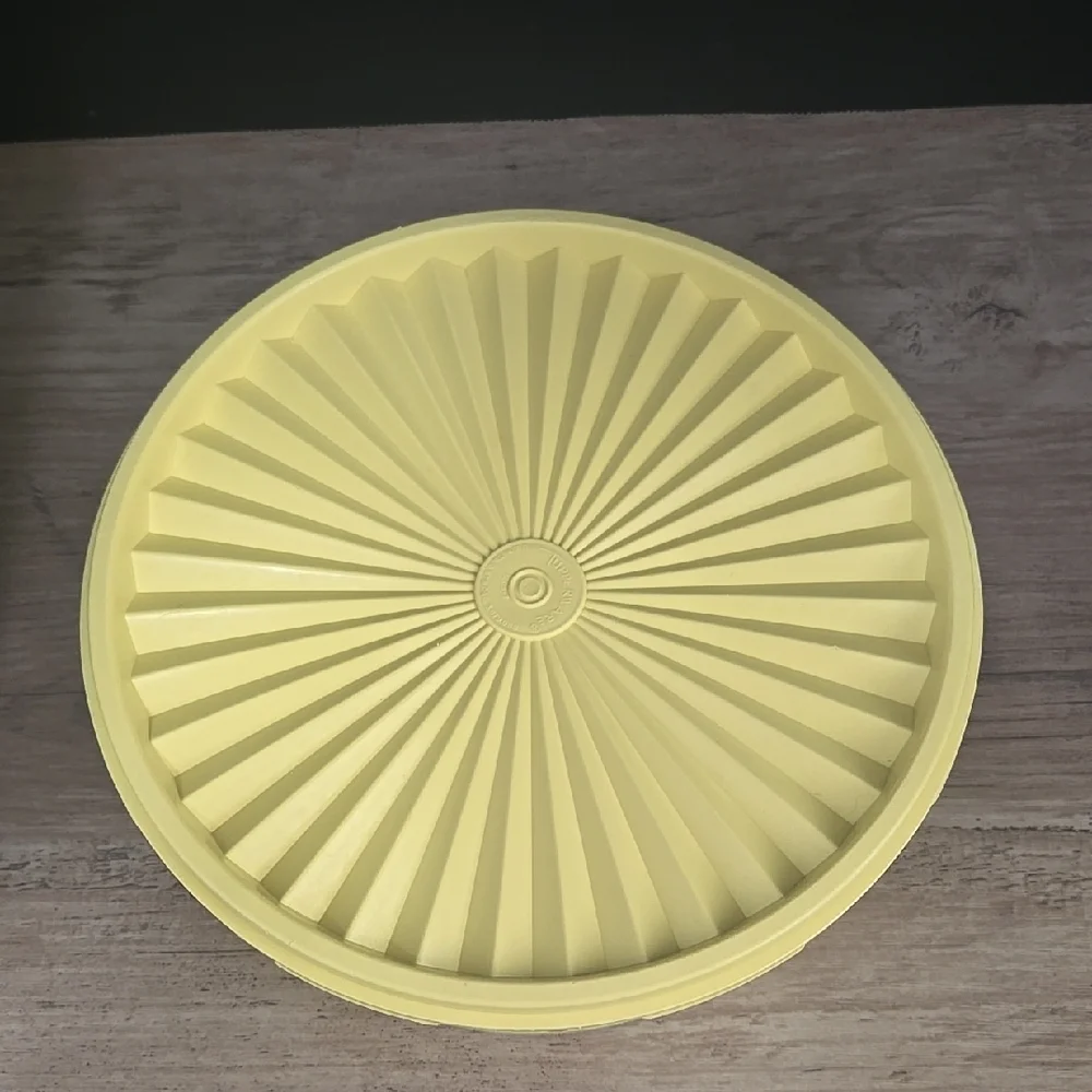 Vintage Tuppeware Yellow Servalier Food Storage Container 1204 and 1205 - Picture 2 of 5